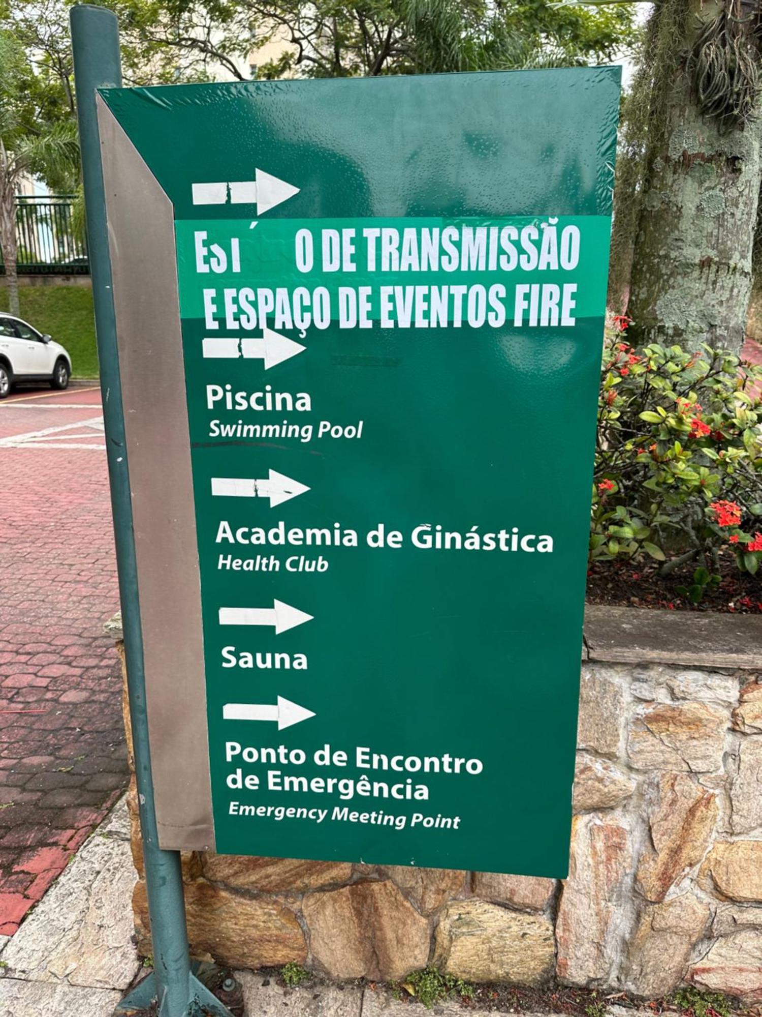 Flat Com Vista Panoramica -15- Na Barra Da Tijuca - Estacionamento Gratuito - Frigobar - Ar Condicionado - Piscina - Academia - Balsa Para Praia Gratis - Varanda - Vista Parcial Mar E Lagoa Rio de Janeiro Esterno foto