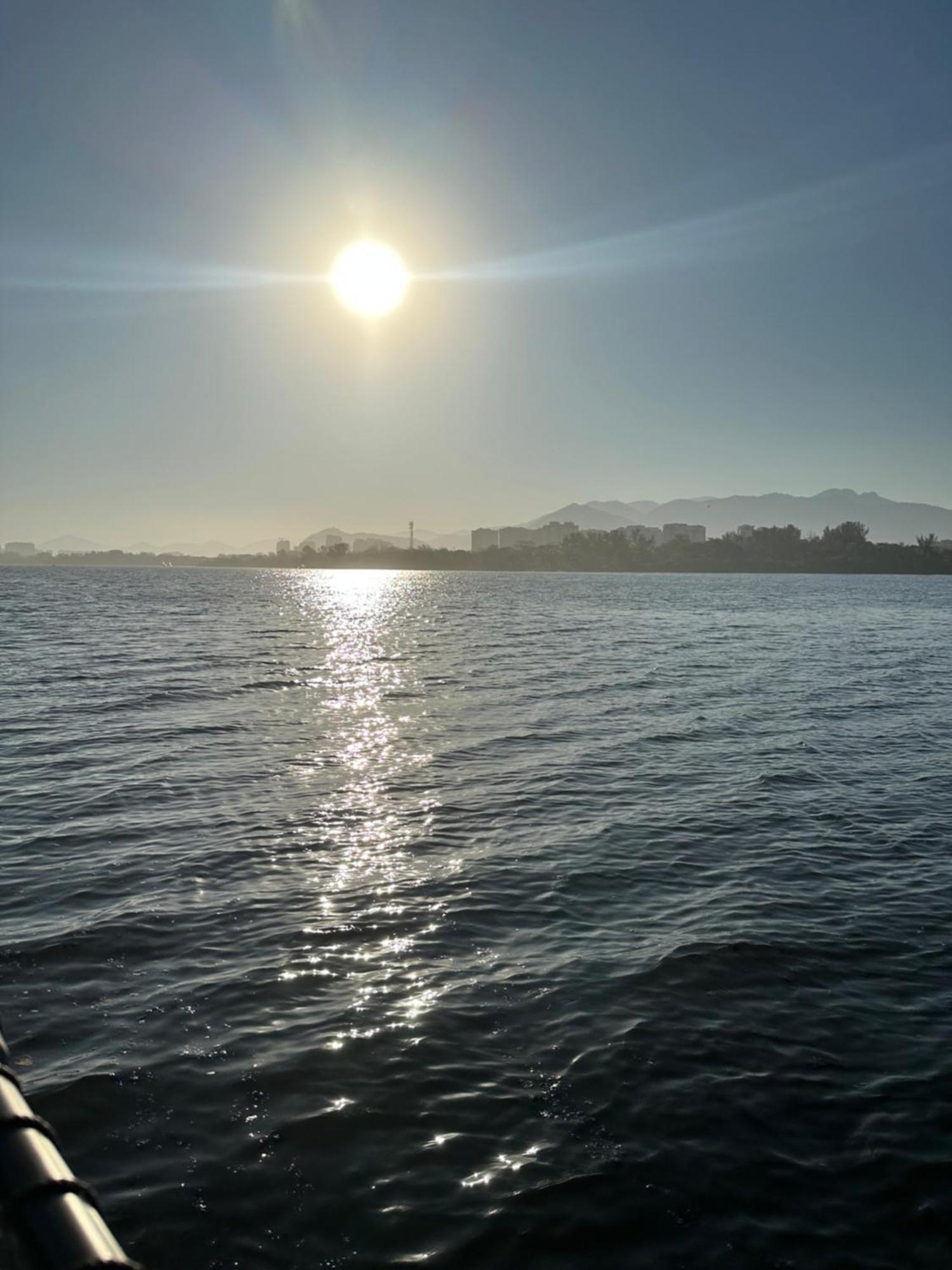 Flat Com Vista Panoramica -15- Na Barra Da Tijuca - Estacionamento Gratuito - Frigobar - Ar Condicionado - Piscina - Academia - Balsa Para Praia Gratis - Varanda - Vista Parcial Mar E Lagoa Rio de Janeiro Esterno foto